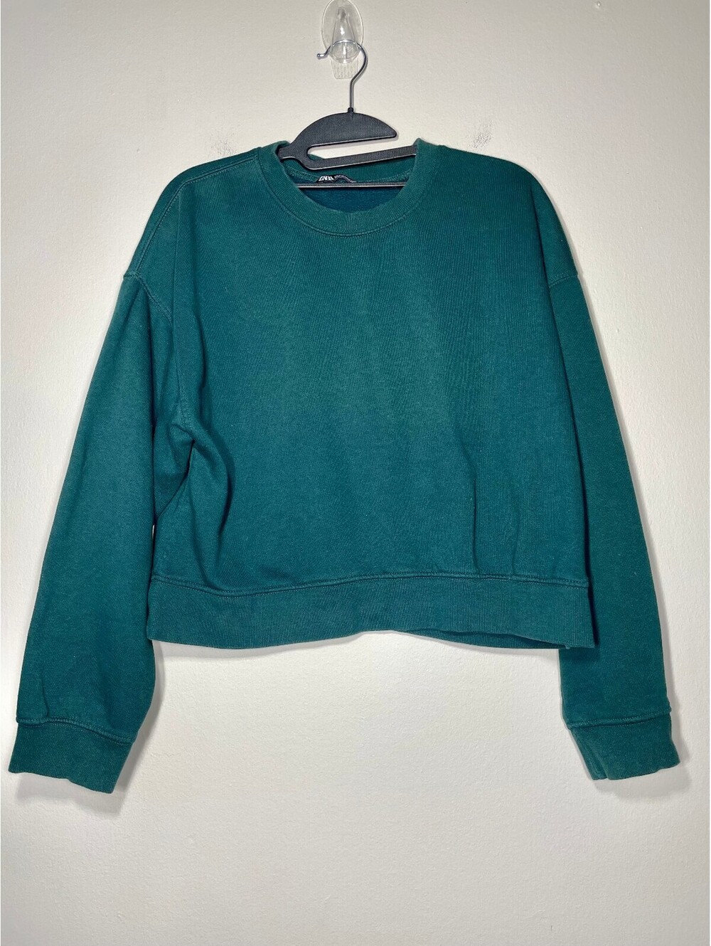 Zara Forest Green Crop Sweatshirt Cozy Minimal Loungewear M